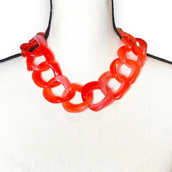 Mika Chunky Lucite Acrylic Chain Link Statement Necklace 17-20” Florescent - Picture 9 of 10